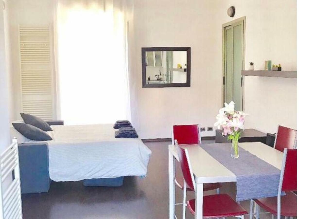 Cozy Studio Apartment - Borgo Campidoglio Turin Exteriör bild