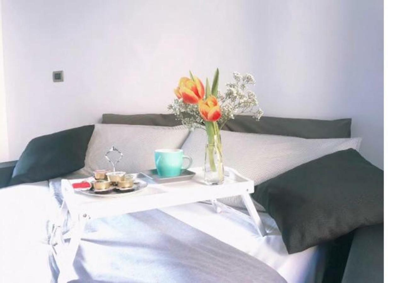 Cozy Studio Apartment - Borgo Campidoglio Turin Exteriör bild